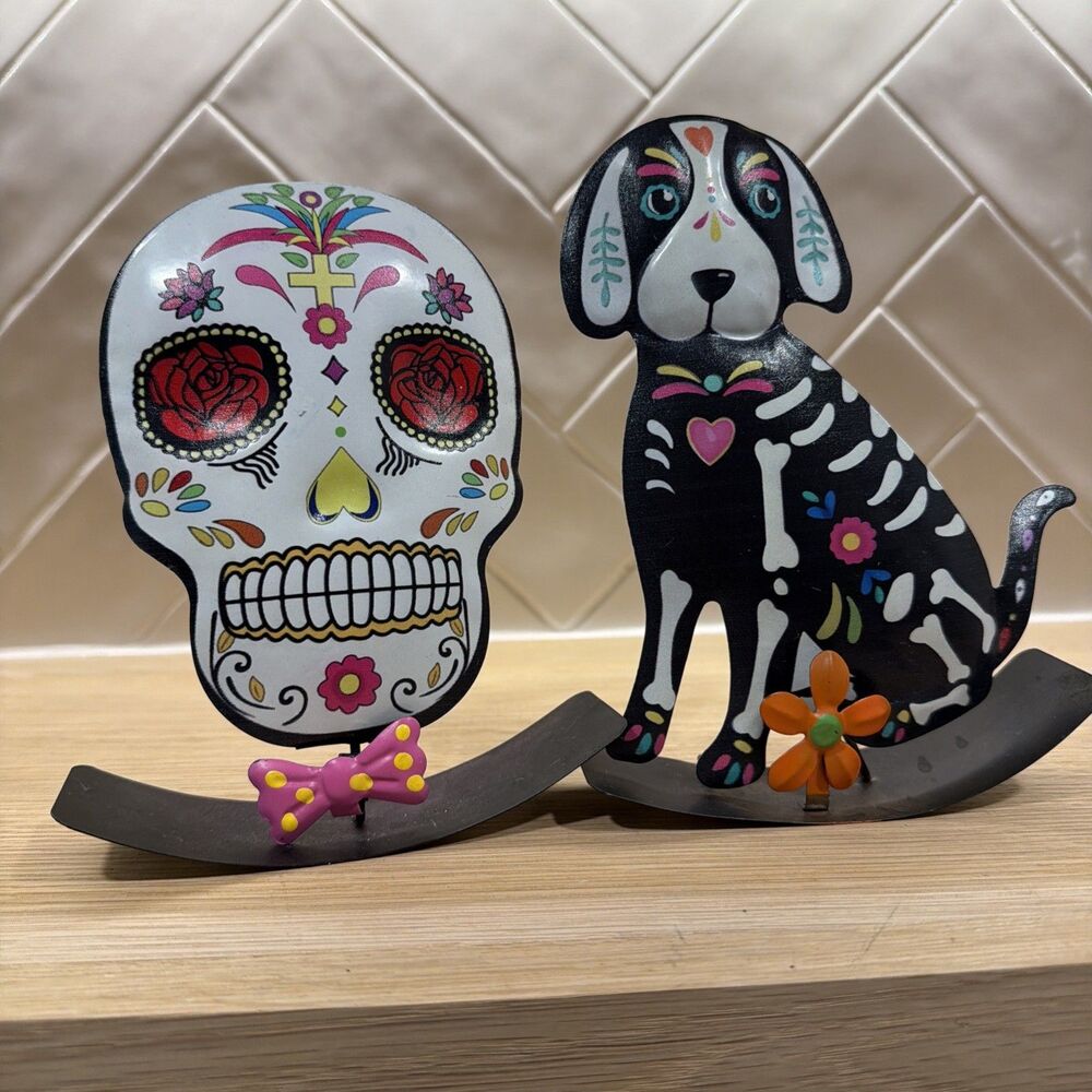 Day of the Dead Halloween Rocking Metal Skull And Dog